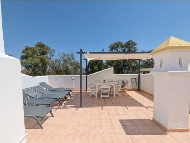 2 slaapkamer Penthouse te koop in Calahonda met zwembad garage - € 349.000 (Ref: 9935722)