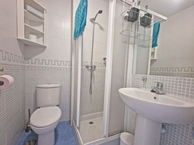 2 bedroom Apartment for sale in Calahonda with pool garage - € 335,000 (Ref: 9935723)