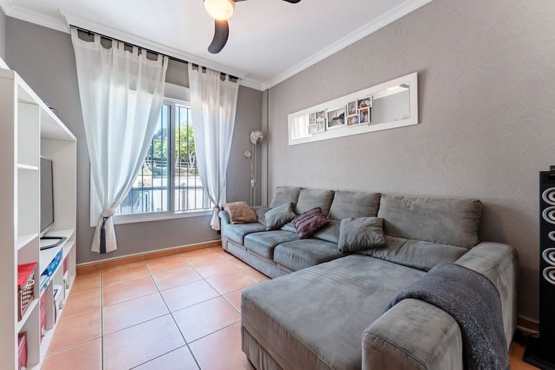 4 Zimmer Haus zu verkaufen in Fuengirola mit Pool Garage - 455.000 € (Ref: 9935726)