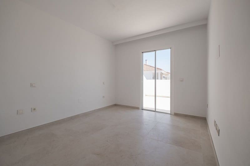 3 slaapkamer Penthouse te koop in Mijas Costa met zwembad garage - € 619.000 (Ref: 9935730)