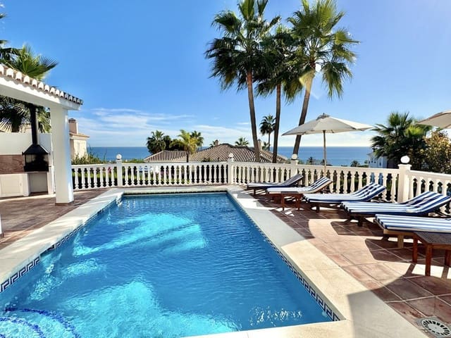 Chalet de 5 habitaciones en La Cala de Mijas, Mijas en venta con piscina garaje - 1.595.000 € (Ref: 9935731)