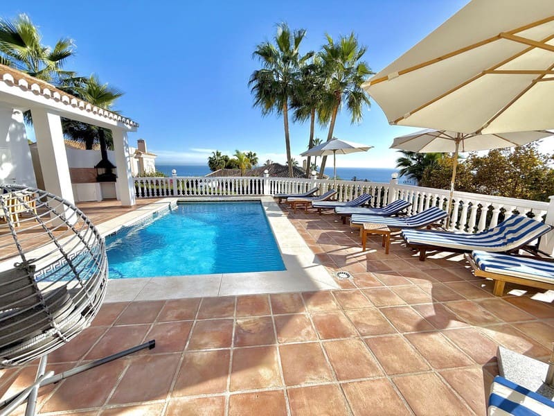 5 Zimmer Villa zu verkaufen in La Cala de Mijas mit Pool Garage - 1.595.000 € (Ref: 9935731)