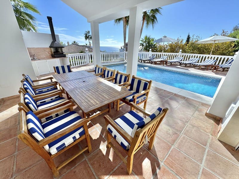 5 Zimmer Villa zu verkaufen in La Cala de Mijas mit Pool Garage - 1.595.000 € (Ref: 9935731)