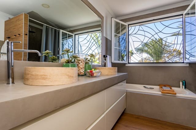 6 chambre Villa/Maison à vendre à Calahonda, Mijas avec piscine garage - 1 600 000 € (Ref: 9935732)