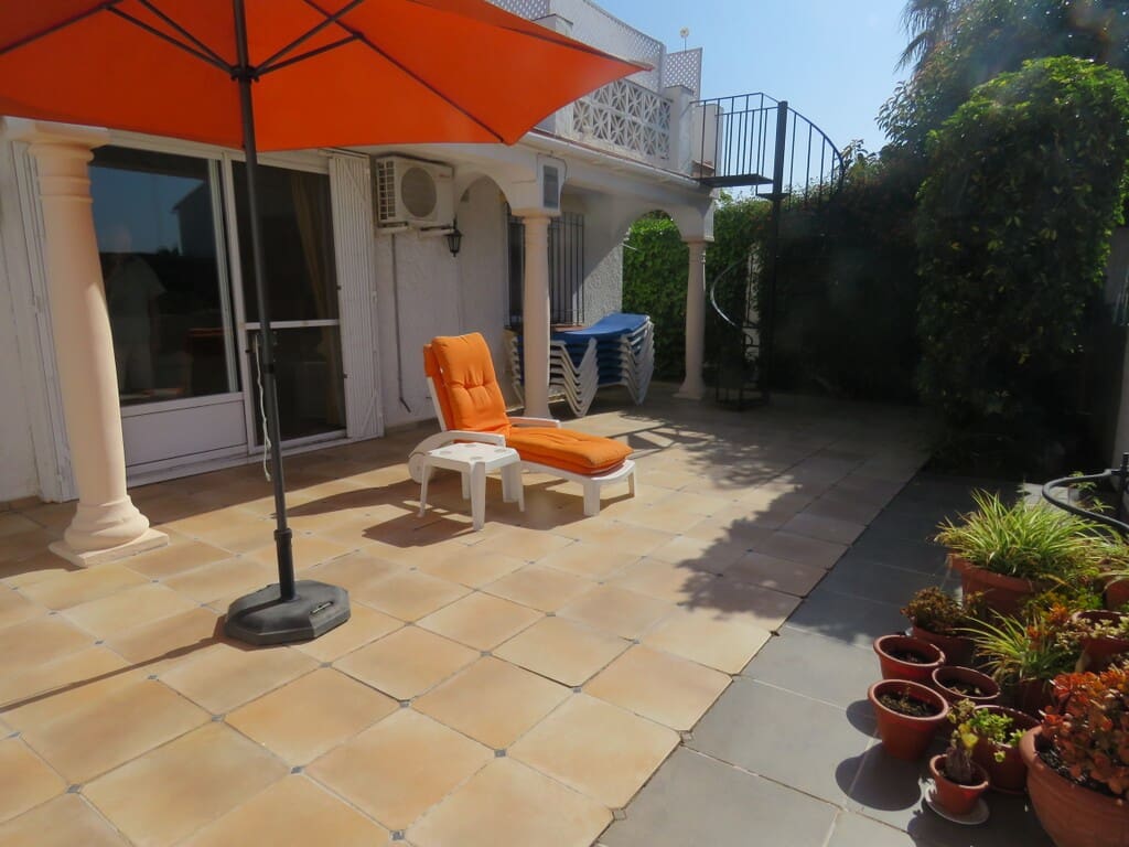 3 soveværelse Bungalow til salg i Mijas Costa med garage - € 349.000 (Ref: 9935734)