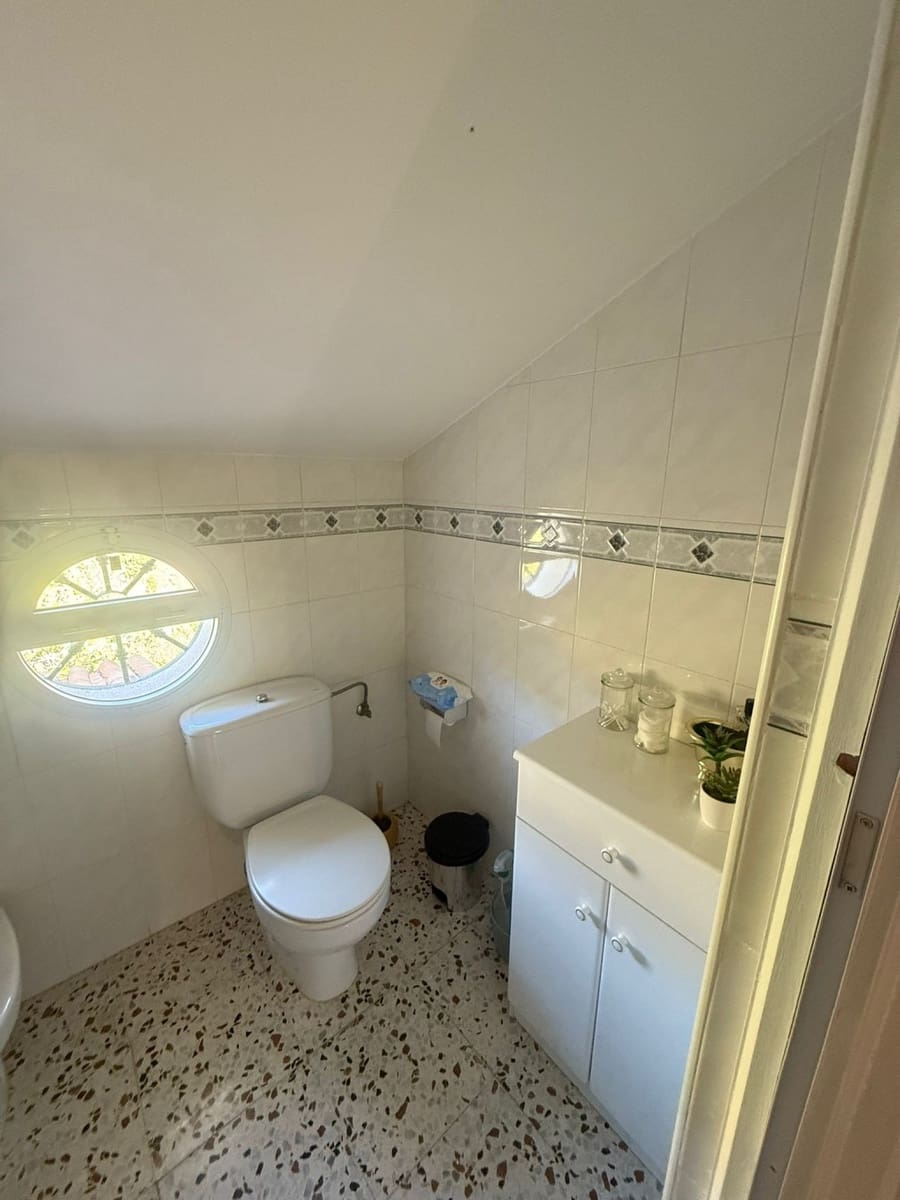 3 sypialnia Finka/Dom wiejski na sprzedaż w Ojen z garażem - 480 000 € (Ref: 9935736)