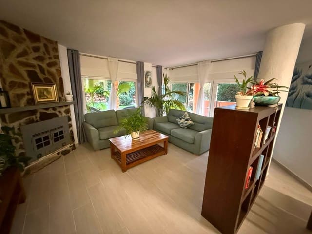 4 soveværelse Lejlighed til salg i Calahonda, Mijas med swimmingpool garage - € 419.500 (Ref: 9935739)