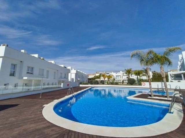 3 Zimmer Haus zu verkaufen in Calahonda, Mijas mit Pool Garage - 850.000 € (Ref: 9935741)