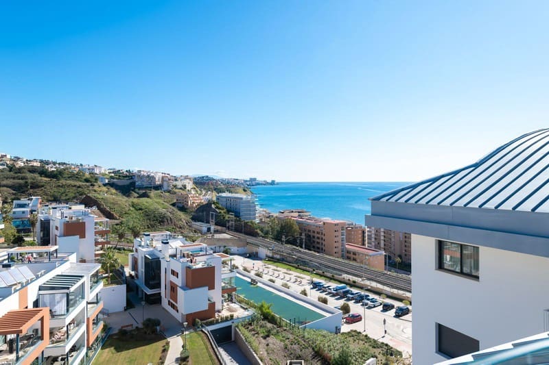 2 slaapkamer Penthouse te koop in Fuengirola met zwembad garage - € 849.000 (Ref: 9935744)