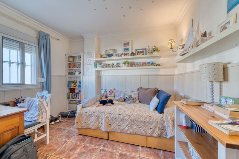 3 soveværelse Byhus til salg i Fuengirola med garage - € 850.000 (Ref: 9935745)