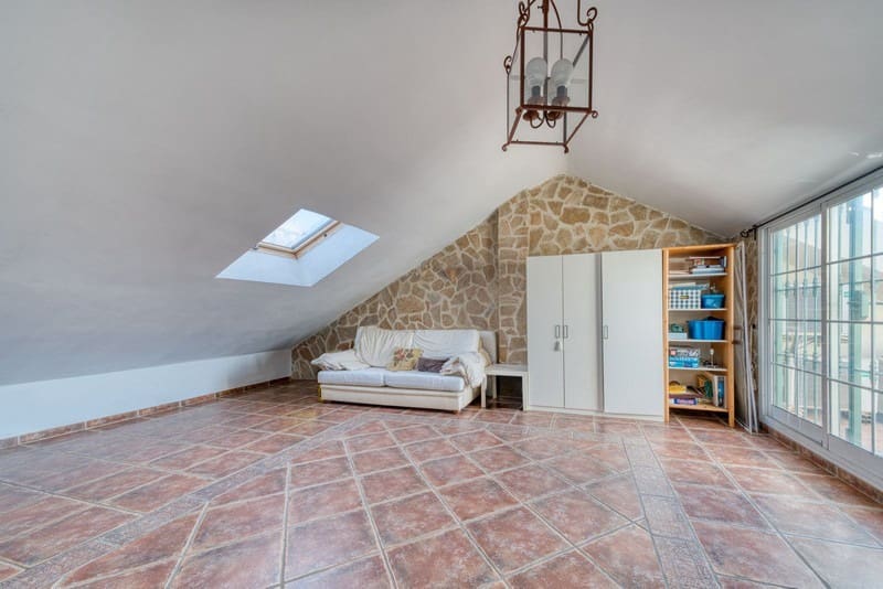 3 soveværelse Byhus til salg i Fuengirola med garage - € 850.000 (Ref: 9935745)