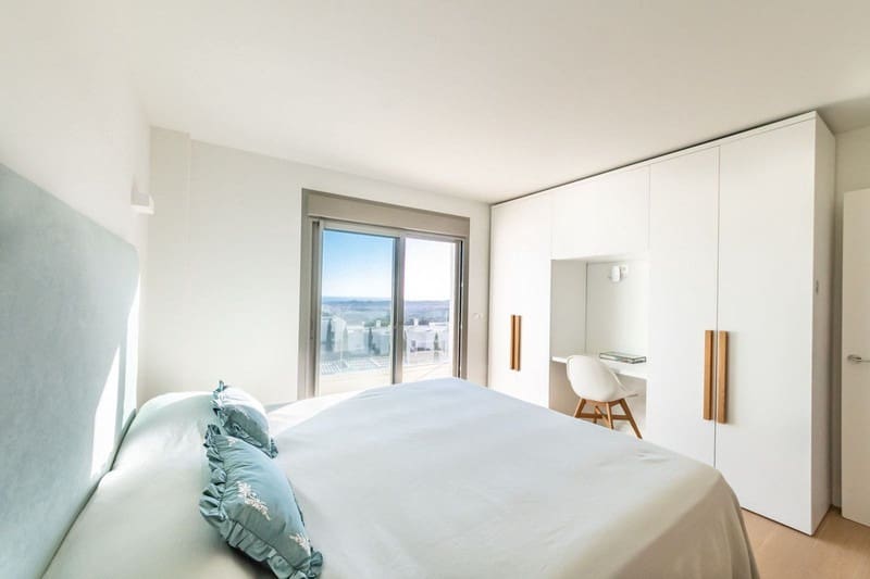 3 soveværelse Byhus til salg i Fuengirola med swimmingpool garage - € 875.000 (Ref: 9935747)