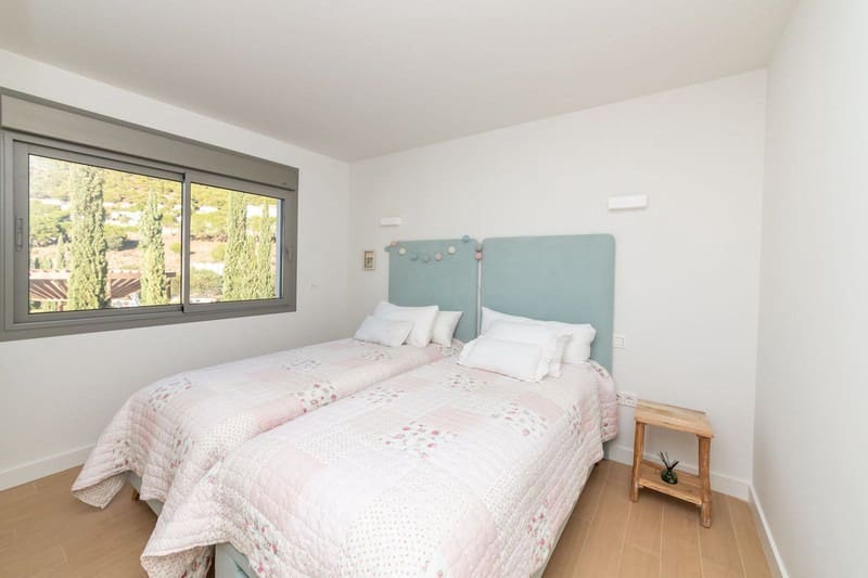 3 soveværelse Byhus til salg i Fuengirola med swimmingpool garage - € 875.000 (Ref: 9935747)