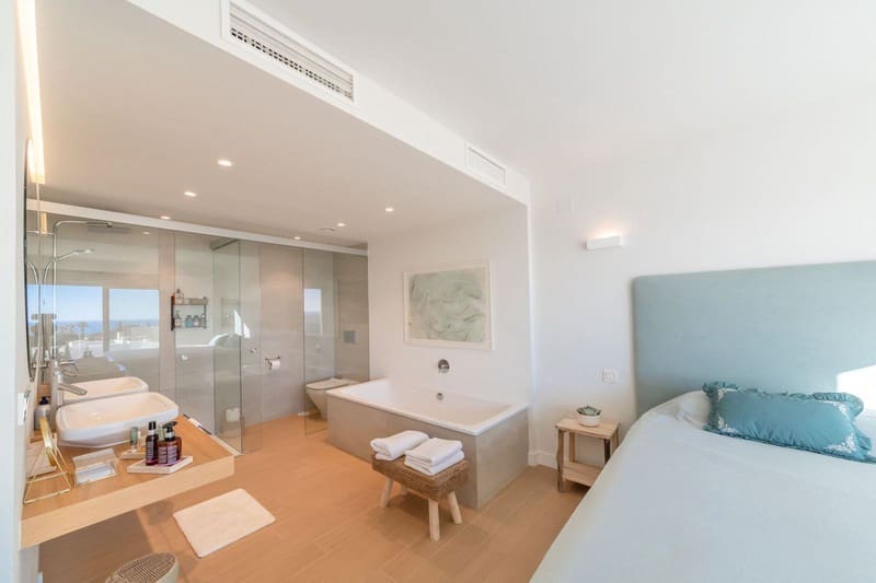3 soveværelse Byhus til salg i Fuengirola med swimmingpool garage - € 875.000 (Ref: 9935747)