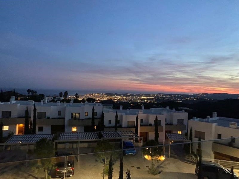 3 soveværelse Byhus til salg i Fuengirola med swimmingpool garage - € 875.000 (Ref: 9935747)
