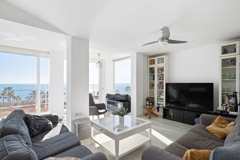 3 bedroom Villa for sale in Mijas Costa with pool garage - € 990,000 (Ref: 9935750)
