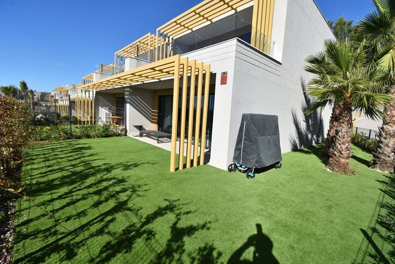 4 quarto Casa em Banda para venda em Mijas Costa com piscina garagem - 1 099 999 € (Ref: 9935754)