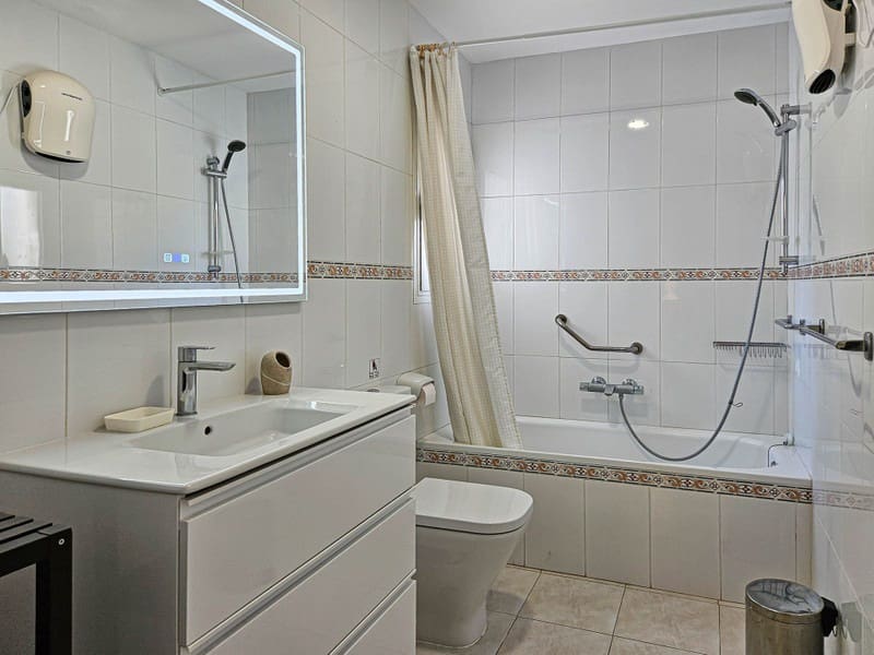 4 camera da letto Villa in vendita in Riviera del Sol con piscina garage - 1.100.000 € (Rif: 9935755)