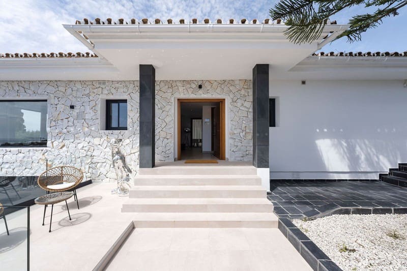 4 camera da letto Villa in vendita in Elviria con piscina garage - 2.195.000 € (Rif: 9935759)