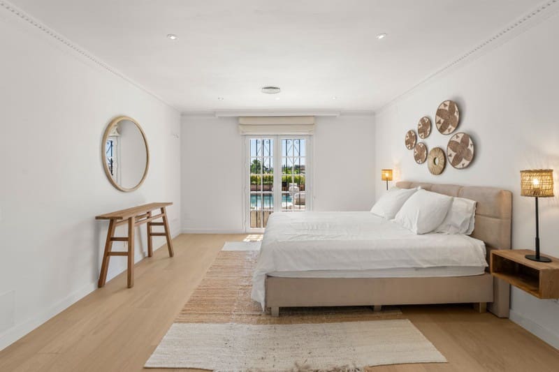 4 quarto Moradia para venda em Benahavis com piscina garagem - 2 950 000 € (Ref: 9935761)