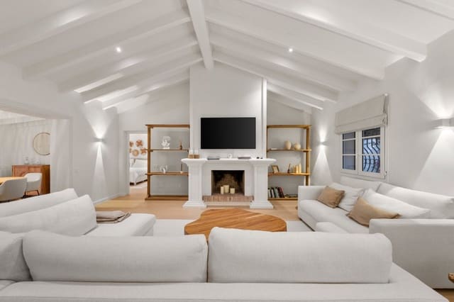 4 quarto Moradia para venda em Benahavís com piscina garagem - 2 950 000 € (Ref: 9935761)