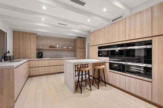 4 quarto Moradia para venda em Benahavís com piscina garagem - 2 950 000 € (Ref: 9935761)