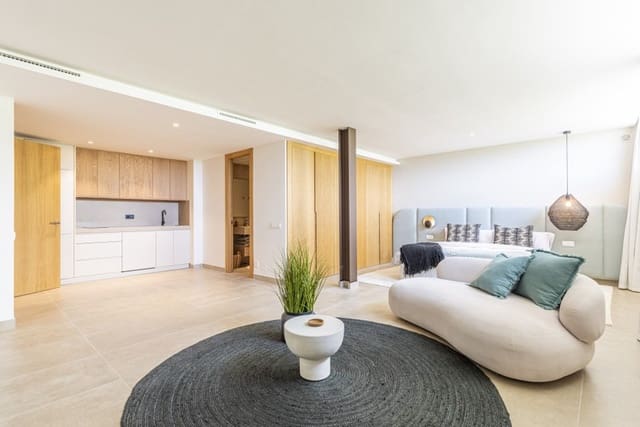 5 bedroom Villa for sale in Benahavís with pool garage - € 2,800,000 (Ref: 9935764)