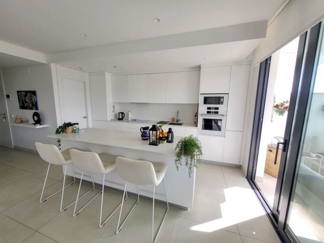 3 soveværelse Lejlighed til salg i Fuengirola med swimmingpool garage - € 795.000 (Ref: 9935766)