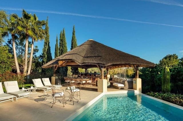 6 soveværelse Villa til salg i Golden Mile, Marbella med swimmingpool - € 8.900.000 (Ref: 9935769)