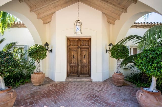 5 soverom Villa til salgs i Golden Mile, Marbella med svømmebasseng garasje - € 13 800 000 (Ref: 9935771)