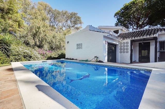 Chalet de 3 habitaciones en Calahonda, Mijas en venta con piscina garaje - 650.000 € (Ref: 9935778)