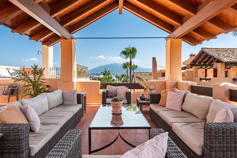 3 soverom Penthouse til salgs i San Pedro de Alcantara med svømmebasseng garasje - € 1 994 000 (Ref: 9935782)