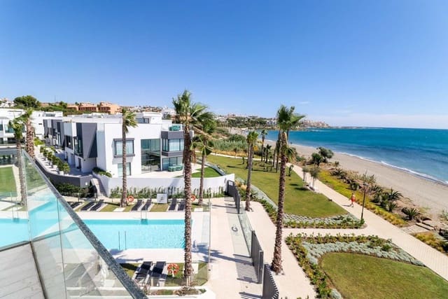 3 soverom Hus til salgs i New Golden Mile, Estepona med svømmebasseng - € 2 500 000 (Ref: 9935783)