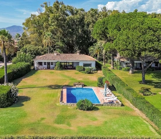 5 soveværelse Villa til salg i New Golden Mile, Estepona med swimmingpool - € 3.500.000 (Ref: 9935784)