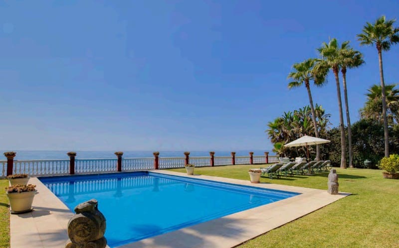 5 bedroom Villa for sale in New Golden Mile with pool garage - € 14,000,000 (Ref: 9935787)
