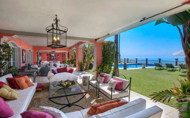 5 bedroom Villa for sale in New Golden Mile, Estepona with pool garage - € 14,000,000 (Ref: 9935787)
