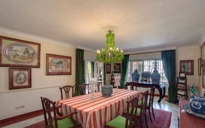 5 bedroom Villa for sale in New Golden Mile with pool garage - € 14,000,000 (Ref: 9935787)