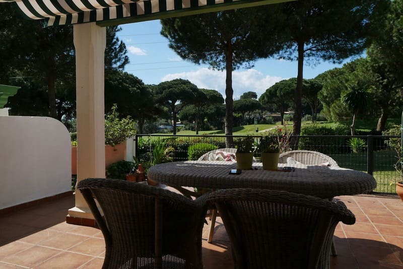 3 slaapkamer Halfvrijstaande villa te koop in Cabopino met zwembad garage - € 573.900 (Ref: 9935788)