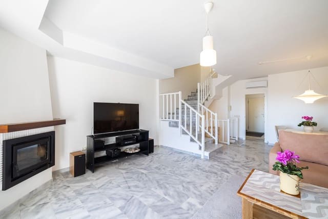 3 soveværelse Byhus til salg i Torreblanca, Fuengirola med swimmingpool garage - € 589.000 (Ref: 9935789)