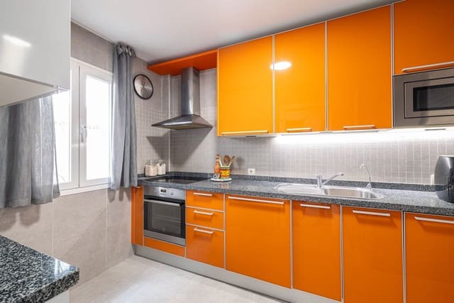 3 soveværelse Byhus til salg i Torreblanca, Fuengirola med swimmingpool garage - € 589.000 (Ref: 9935789)