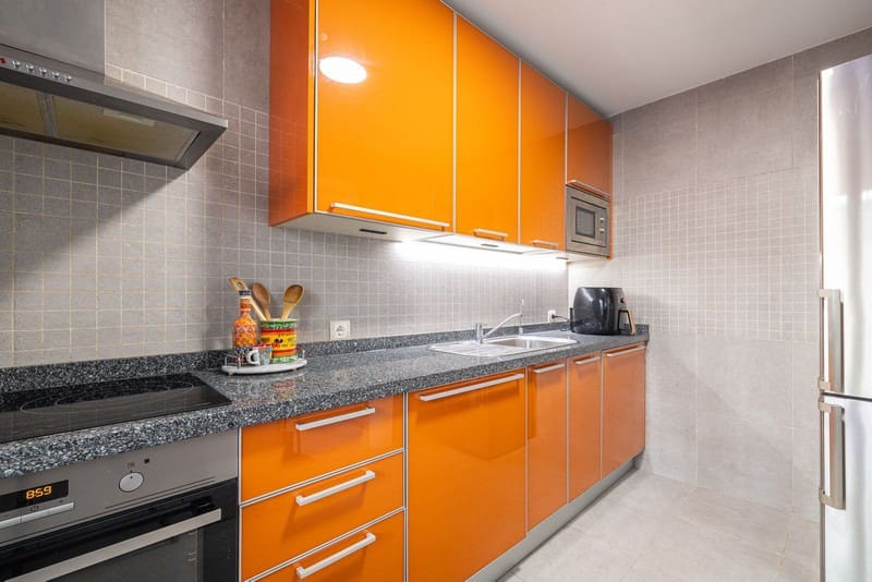 3 soveværelse Byhus til salg i Fuengirola med swimmingpool garage - € 589.000 (Ref: 9935789)