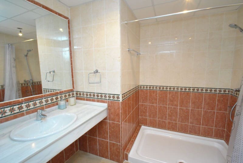 4 slaapkamer Huis te koop in Cabopino met zwembad garage - € 495.000 (Ref: 9935793)