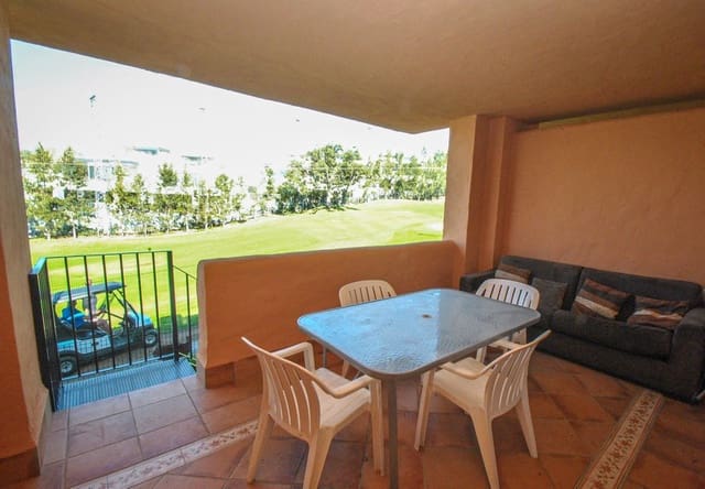 4 soveværelse Byhus til salg i Cabopino, Marbella med swimmingpool garage - € 495.000 (Ref: 9935793)
