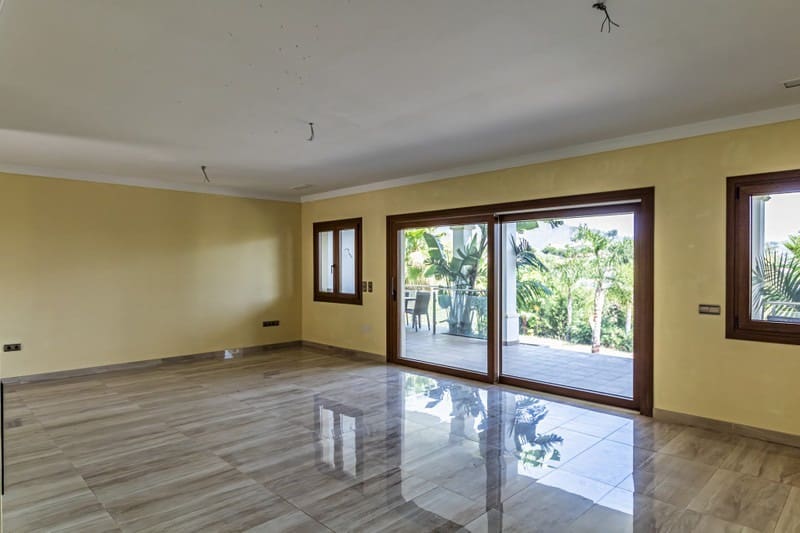 4 soverom Villa til salgs i La Cala de Mijas med svømmebasseng garasje - € 1 350 000 (Ref: 9935794)