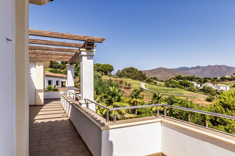 4 soverom Villa til salgs i La Cala de Mijas med svømmebasseng garasje - € 1 350 000 (Ref: 9935794)