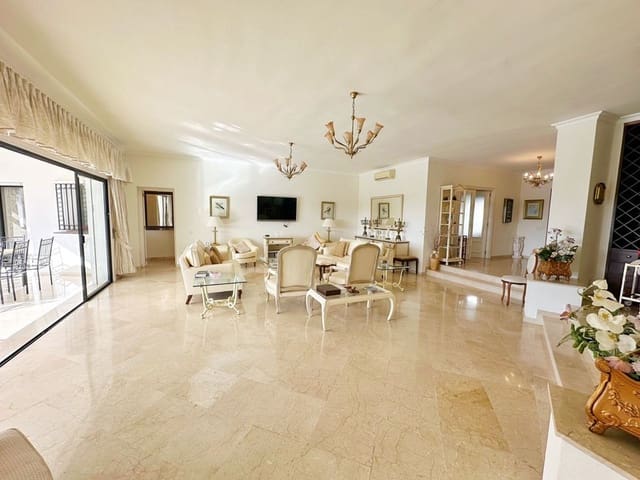 4 chambre Villa/Maison à vendre à Benahavís avec piscine garage - 2 550 000 € (Ref: 9935797)