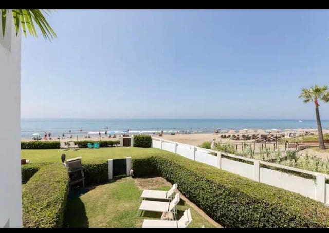 4 slaapkamer Halfvrijstaande villa te koop in Las Chapas, Marbella met zwembad garage - € 1.950.000 (Ref: 9935799)