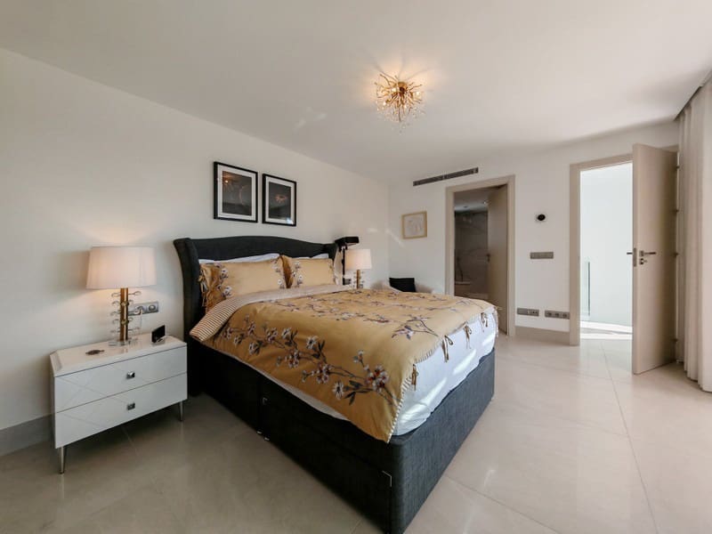 3 sovrum Takvåning till salu i La Cala de Mijas med pool garage - 725 000 € (Ref: 9935805)