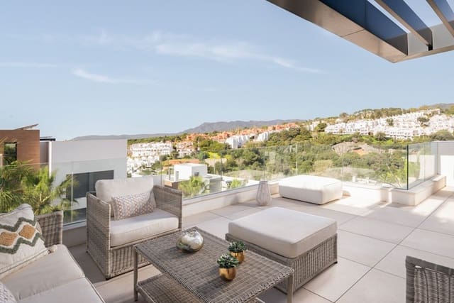 3 camera da letto Attico in vendita in Cabopino, Marbella con piscina garage - 1.150.000 € (Rif: 9935806)