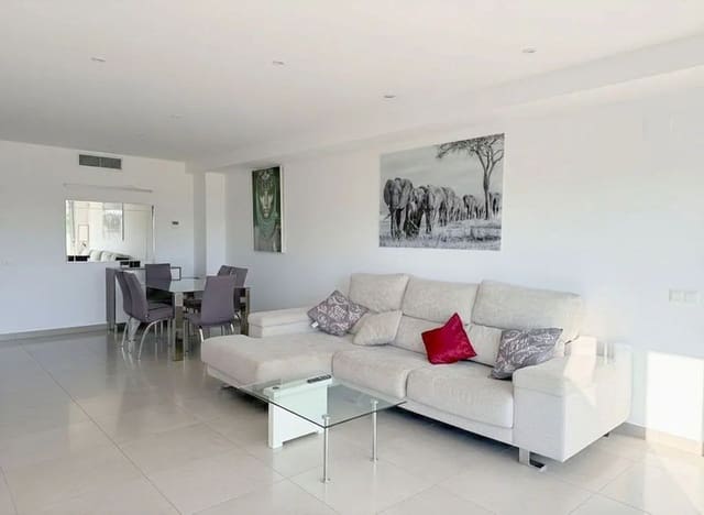 2 Zimmer Apartment zu verkaufen in Atalaya-Isdabe, Estepona mit Pool Garage - 585.000 € (Ref: 9935808)